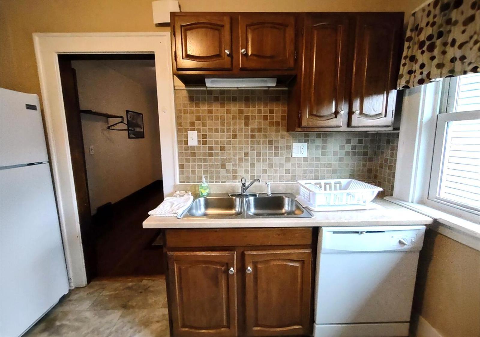 Spacious Frontier Park Apartment Erie Buitenkant foto