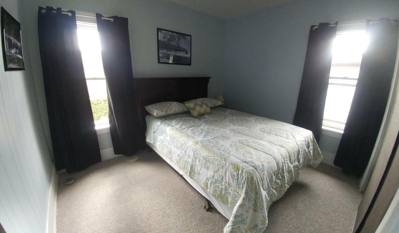 Spacious Frontier Park Apartment Erie Buitenkant foto